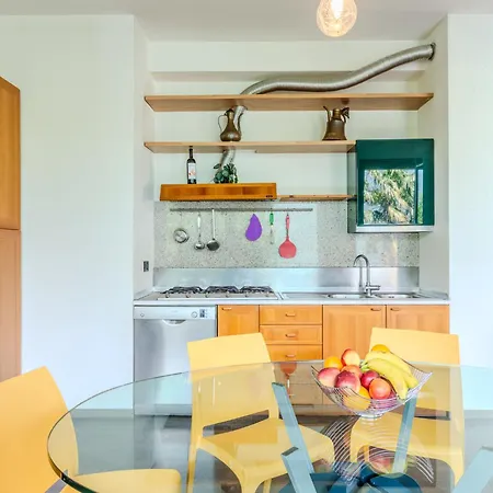 Iris By Interhome Apartmán Dervio